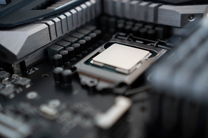 Wccftech: Intel представит Alder Lake 27 октября, продажи начнутся 4 ноября