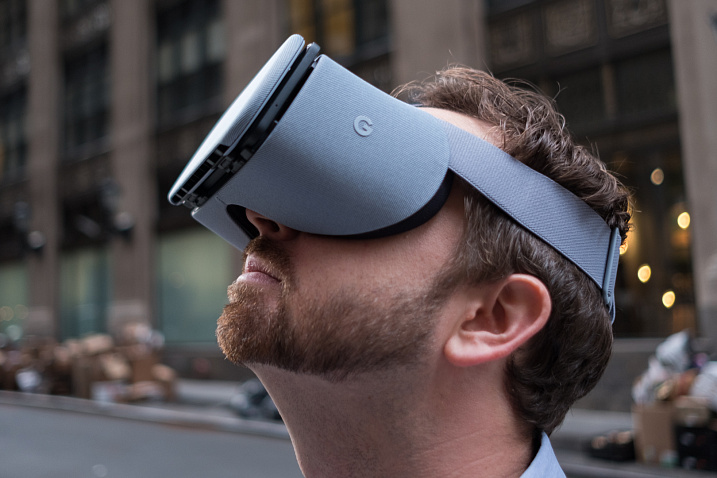 Google официально отказывается от поддержки Daydream VR