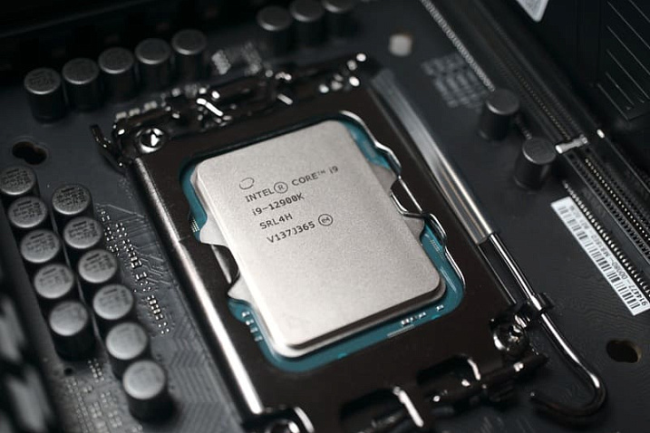 Intel объявила о прекращении производства процессоров семейства Alder Lake