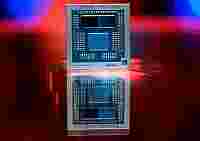 По данным AMD, мобильный Ryzen 9 7945HX на 10% лучше Intel Core i9-13950HX в играх