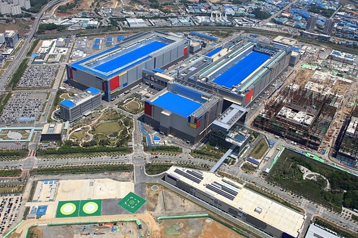 Samsung инвестирует $230 млрд в увеличение производственных мощностей в Южной Корее