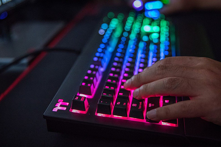Обзор клавиатуры TT Premium X1 RGB