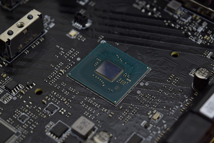 Intel могла случайно раскрыть часть спецификации чипсетов 700 серии