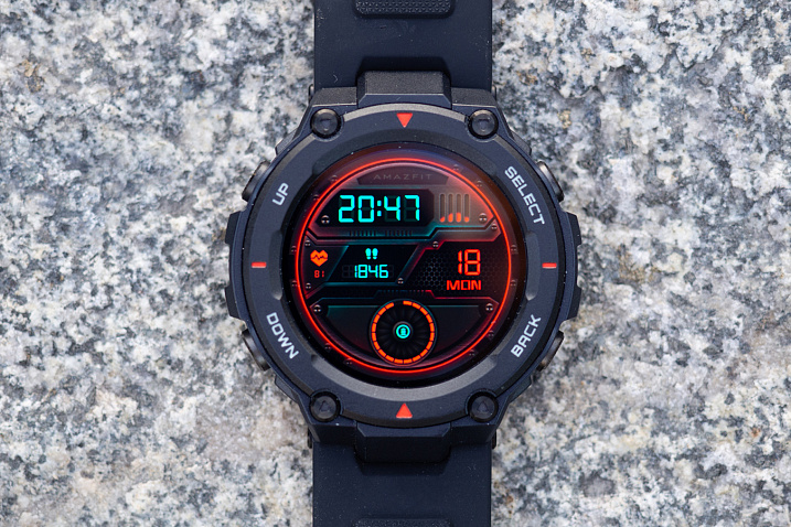 Обзор смарт-часов Amazfit T-Rex