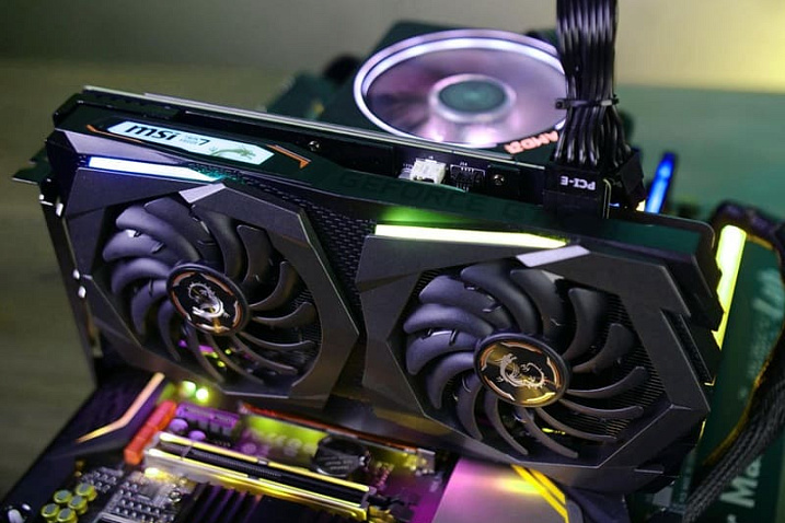 NVIDIA удерживает 94% рынка дискретных видеокарт
