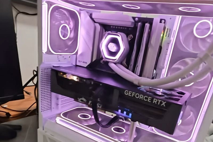 Пользователь запечатлел момент возгорания игрового флагмана GeForce RTX 5090