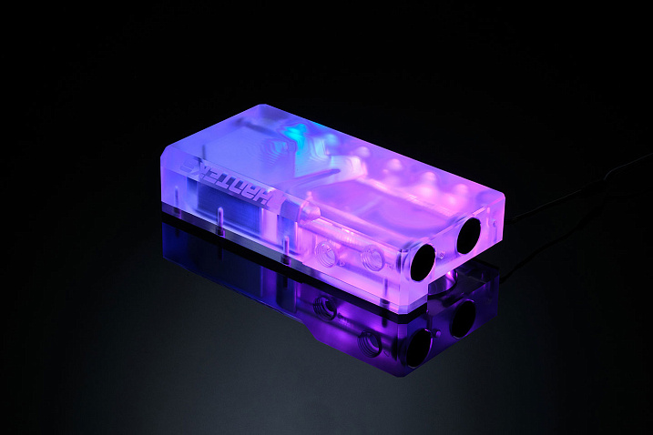Phanteks показала новинки из линейки Glacier - распределительную крышку D140 и резервуары Glacier R для систем водяного охлаждения