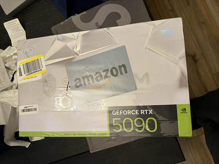 Покупатель GeForce RTX 5090 вместо видеокарты получил полотенце с камнями