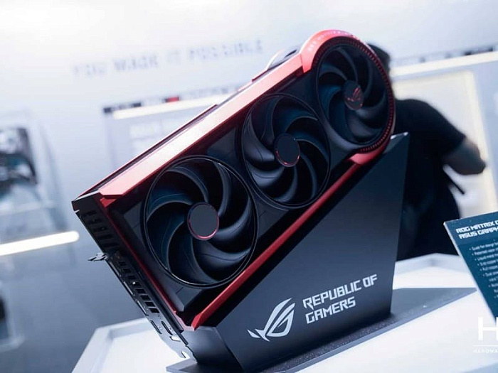 ASUS ROG Matrix Platinum RTX 5090 действительно имеет производственный дефект