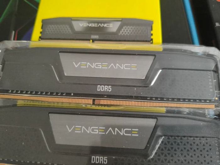 Amazon продал комплект оперативной памяти DDR4 под видом DDR5
