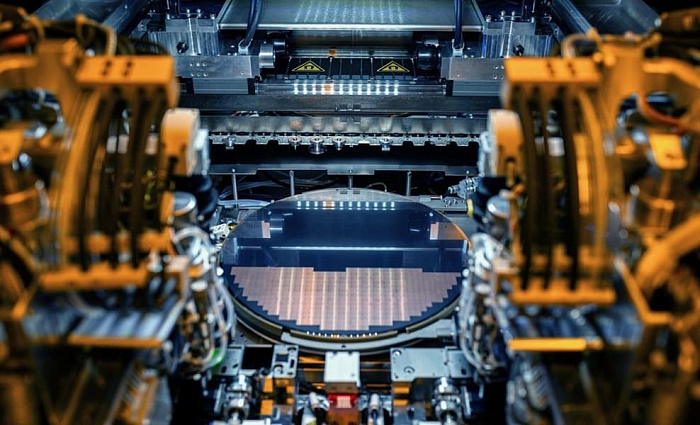 Партнёры Intel положительно отзываются о техпроцессе 14A