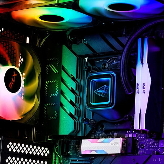  ADATA выпустила твердотельный накопитель XPG SPECTRIX S65G RGB с крупной подсветкой