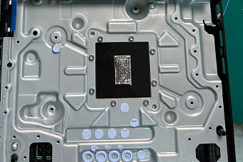 Новые консоли Sony PlayStation 5 получили обновлённое нанесение жидкого металла