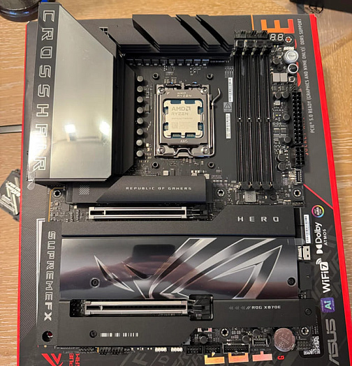 Два экземпляра AMD Ryzen 7 9800X3D вышли из строя на материнских платах ASUS