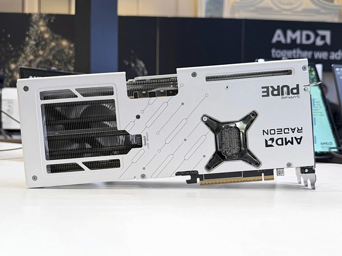 SAPPHIRE тизерит белоснежную видеокарту Radeon RX 9070 XT серии PURE  