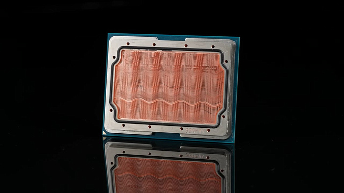 Крышечка процессора Threadripper PRO 9995WX стала отличным радиатором для СЖО