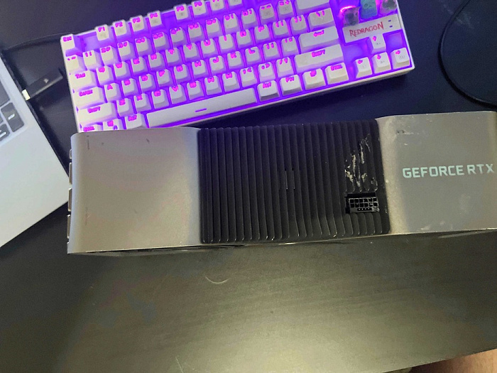 Инженерный образец GeForce RTX 4090 Ti был найден в мусорке
