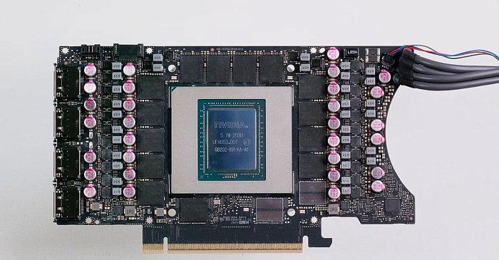 Изучаем первый разбор видеокарты NVIDIA RTX PRO 6000D