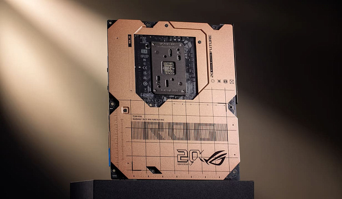 ASUS продемонстрировала материнскую плату ROG CROSSHAIR 2006 на чипсете X870E