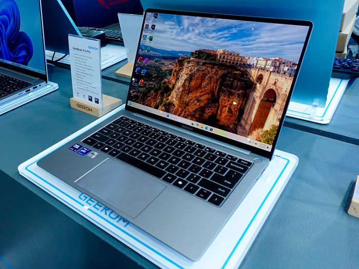 GeekBox X14 Pro и X16 Pro стали первыми ноутбуками GEEKOM