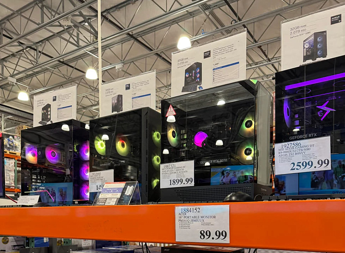 Магазины начали вынимать из витринных экземпляров ПК память и видеокарты