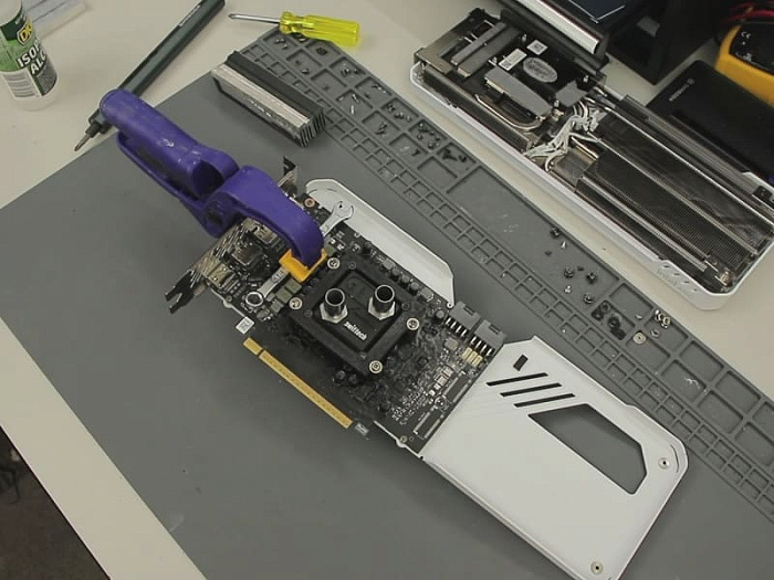 Антифриз помог установить рекорд разгона видеокарты Intel Arc B580