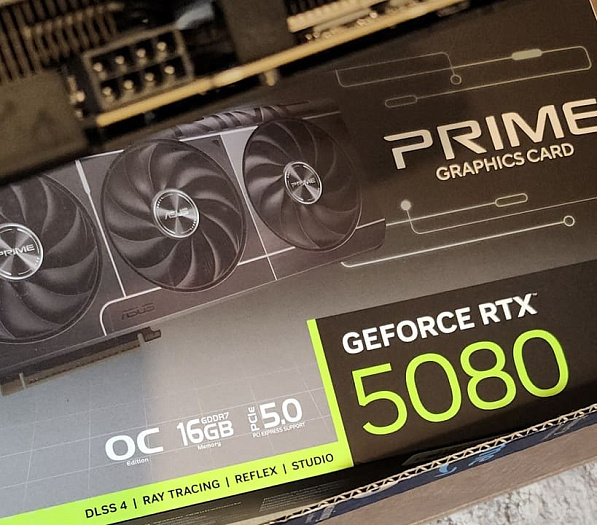 Покупатель GeForce RTX 5080 получил RTX 5060 Ti с переклеенными наклеечками