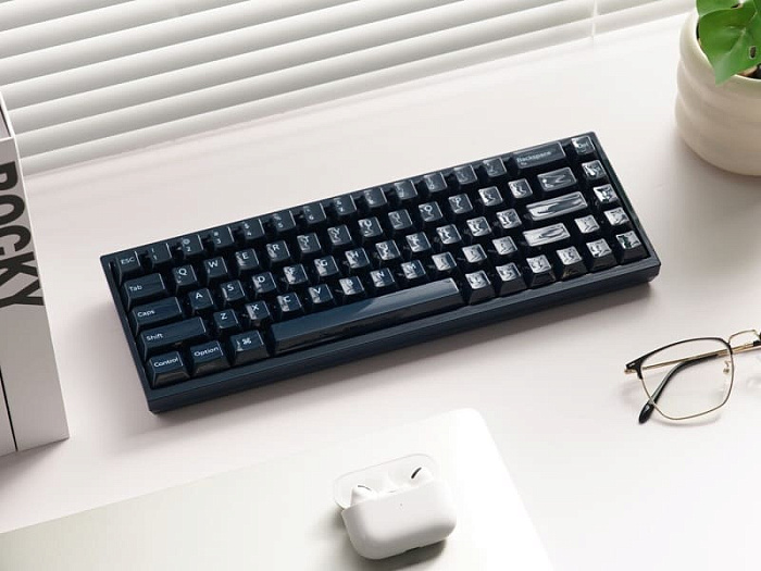 Клавиатура Keychron Q16 HE 8K выполнена из керамики и полагается на магнитные свичи