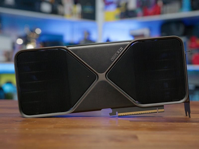 NVIDIA выпустила исправленный драйвер 595.71, ограничивающий напряжение RTX 5000