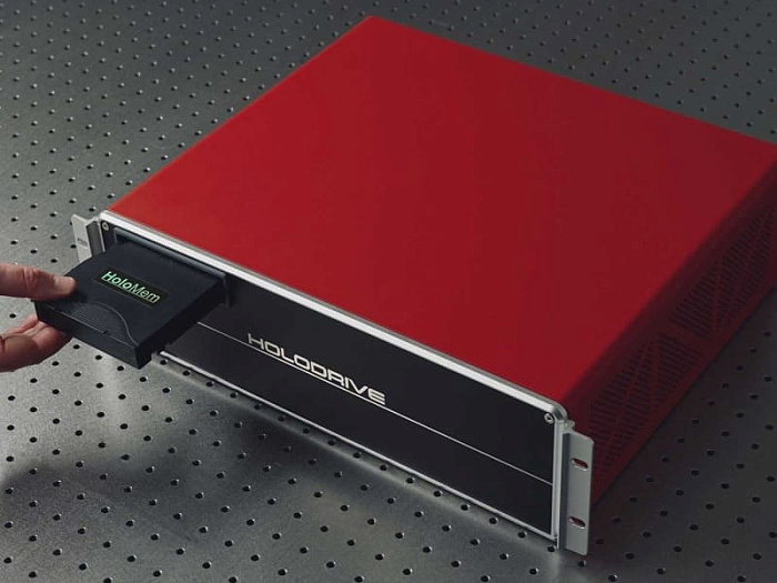 HoloMem работает над оптической лентой объёмом 200 Тбайт и жизненным циклом до 50 лет
