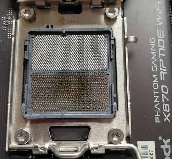 Материнская плата от ASRock сжигает ещё один процессор AMD Ryzen 7 7800X3D