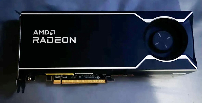 Рассматриваем инженерный образец видеокарты AMD Radeon AI PRO R9700