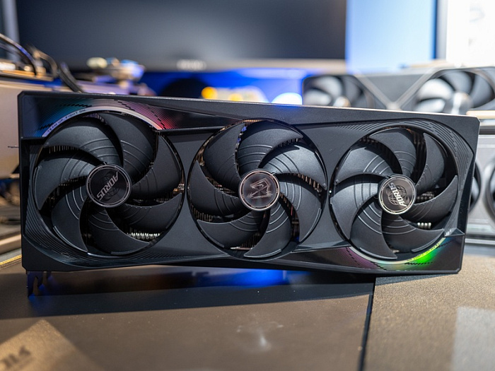 Магазин потребовал у покупателя доплату за заранее оплаченную GeForce RTX 5080    