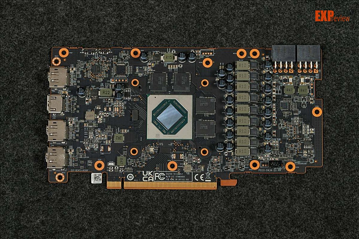 Radeon RX 7650 GRE примерно на 7% лучше GeForce RTX 4060    