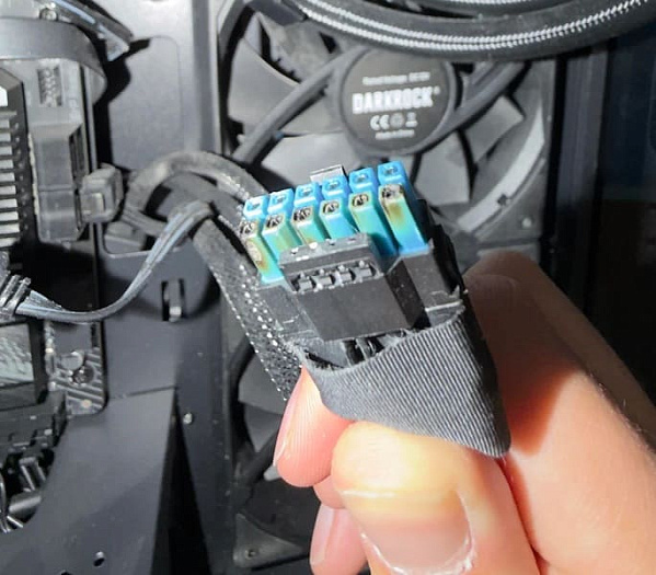 Ещё одна видеокарта SAPPHIRE RX 9070 XT пострадала от плавления разъёма 12V-2x6
