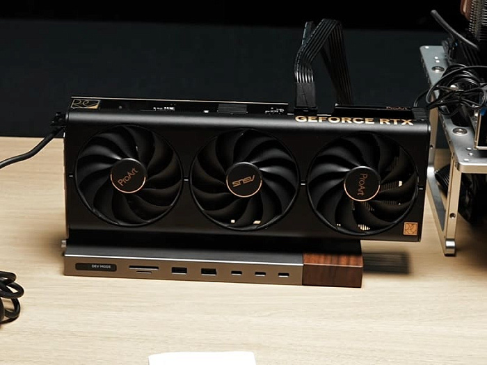 Док-станция Humbrid 3 полагается на Thunderbolt 5 и оснащается беспроводной зарядкой Док-станция Humbrid 3 полагается на Thunderbolt 5 и оснащается беспроводной зарядкой