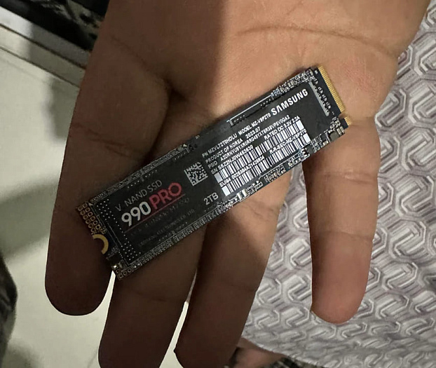 Поддельный накопитель Samsung 990 PRO работает со скоростью 20 Мбайт/с