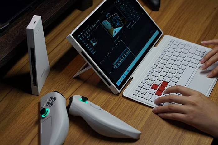 Огромный КПК Abxylute 3D One с технологией 3D-дисплея оценён в $1700