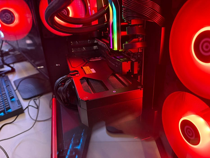 Эталонная AMD Radeon RX 9070 XT продается на вторичном рынке