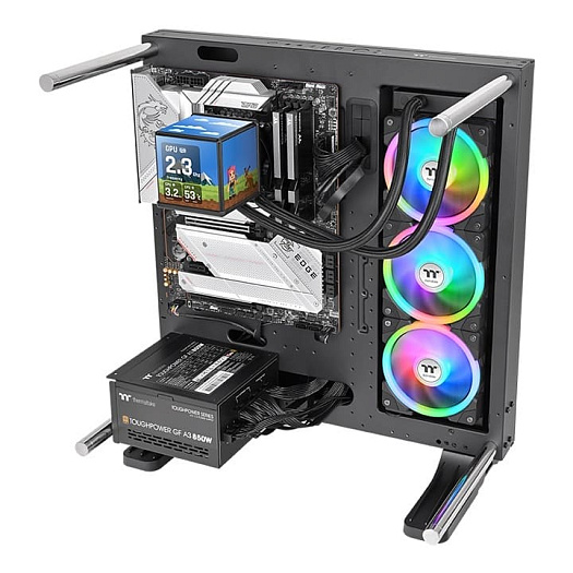 Thermaltake выпустила готовую СЖО MINECUBE 360 Ultra ARGB Sync с четырьмя дисплеями