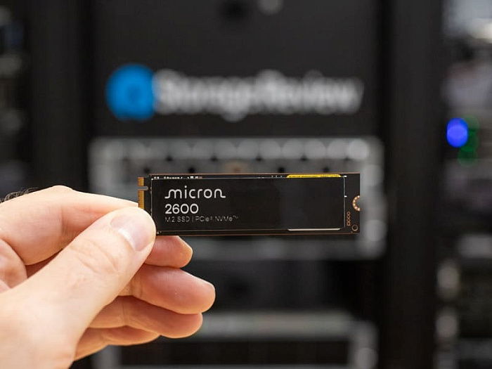 Накопитель Micron 2600 оснащён технологией адаптивной записи, повышающей его скорость