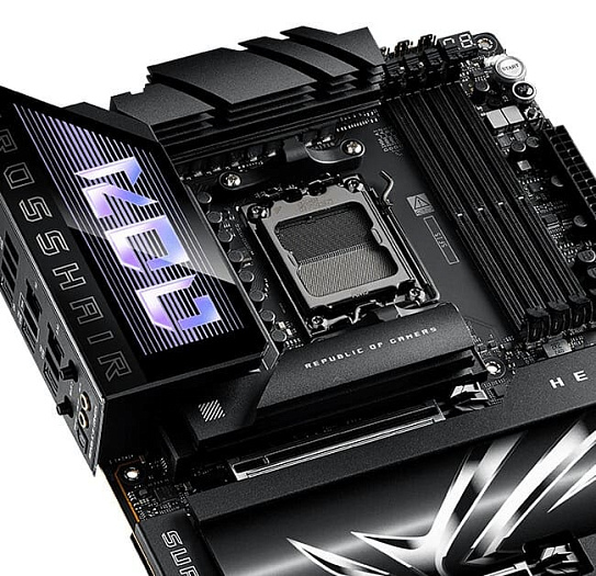 ASUS ROG Crosshair X870E Extreme начала появляться в европейских магазинах