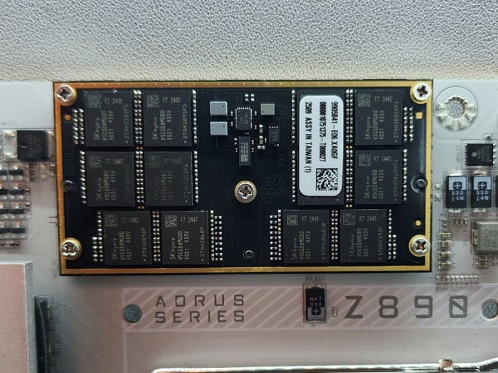 COMPUTEX: GIGABYTE показала плату Z890 AORUS Tachyon ICE с памятью CAMM2  
