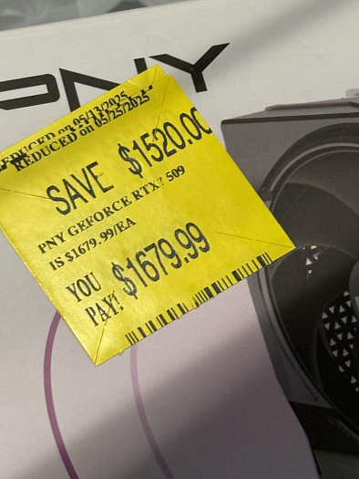 Геймеру повезло купить NVIDIA GeForce RTX 5090 всего за $1679