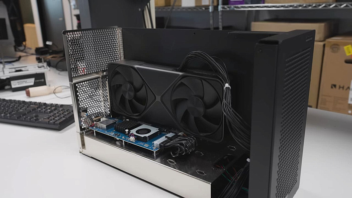 Разъём CopprLink не ограничивает работу внешней видеокарты GeForce RTX 5090