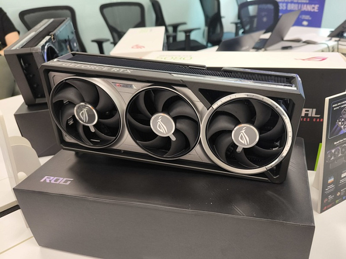 Премиальная видеокарта ASUS ROG Astral GeForce RTX 5090 неожиданно сгорела на ровном месте