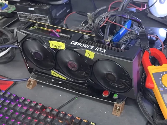 Энтузиасты оживили GeForce RTX 4090, отключив 4 Гбайта видеопамяти