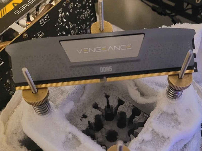 Оперативная память DDR5 установила очередной рекорд разгона, достигнув 12886 MT/s