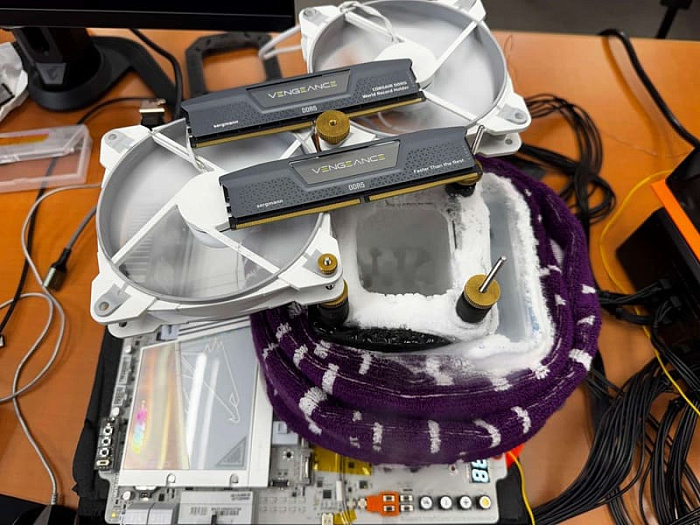 Рекордный разгон оперативной памяти DDR5 достиг отметки 13 530 MT/s