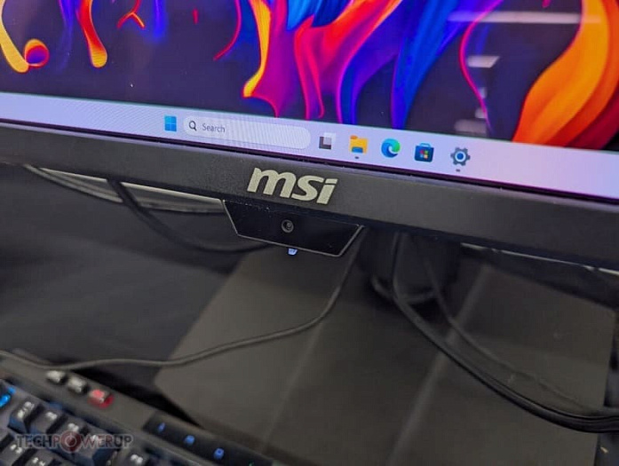 COMPUTEX: MSI интегрировала искусственный интеллект в монитор MAG 27IQR QD-OLED X50